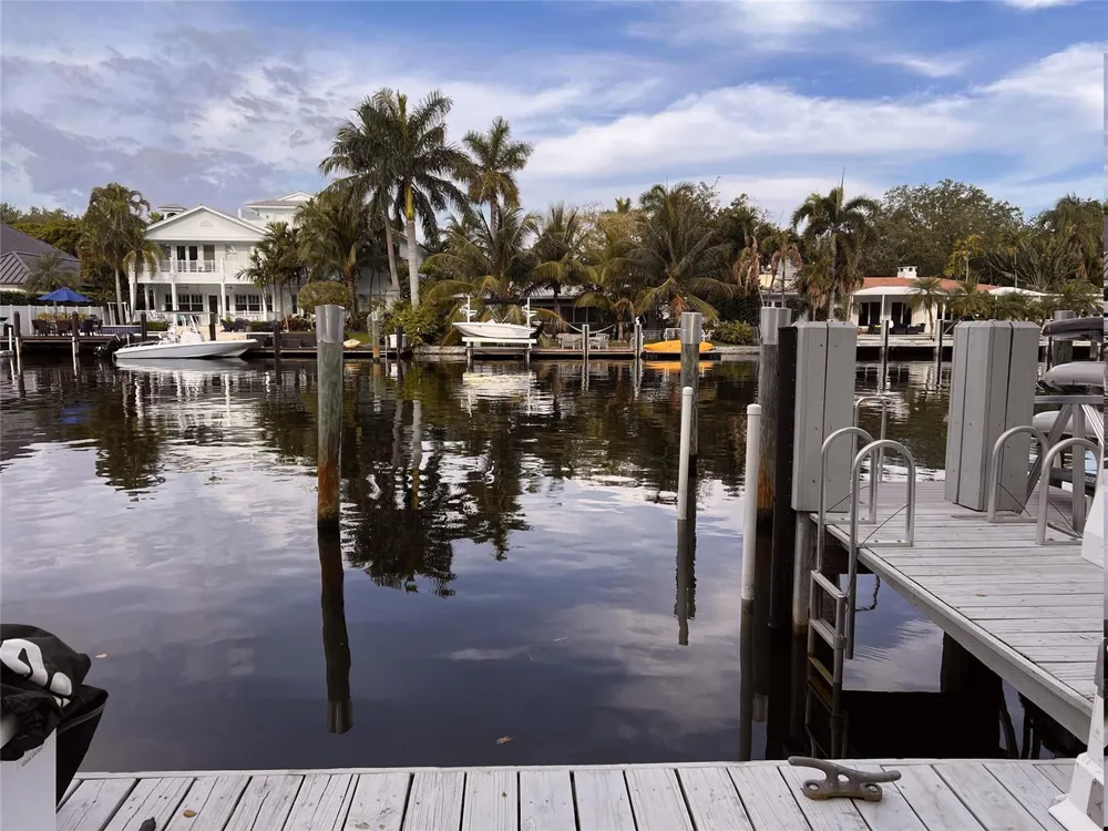 301 Hendricks Isle #7 Fort Lauderdale, FL 33301