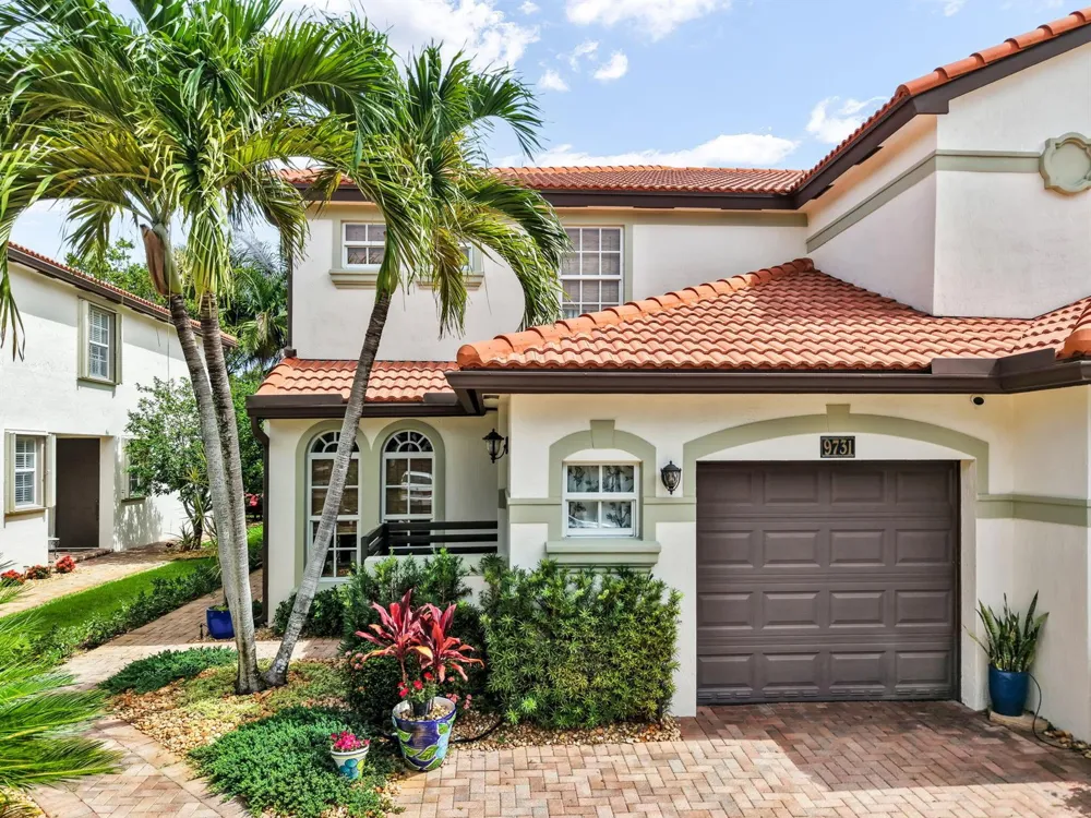 9731 Darlington Place Cooper City, FL 33328