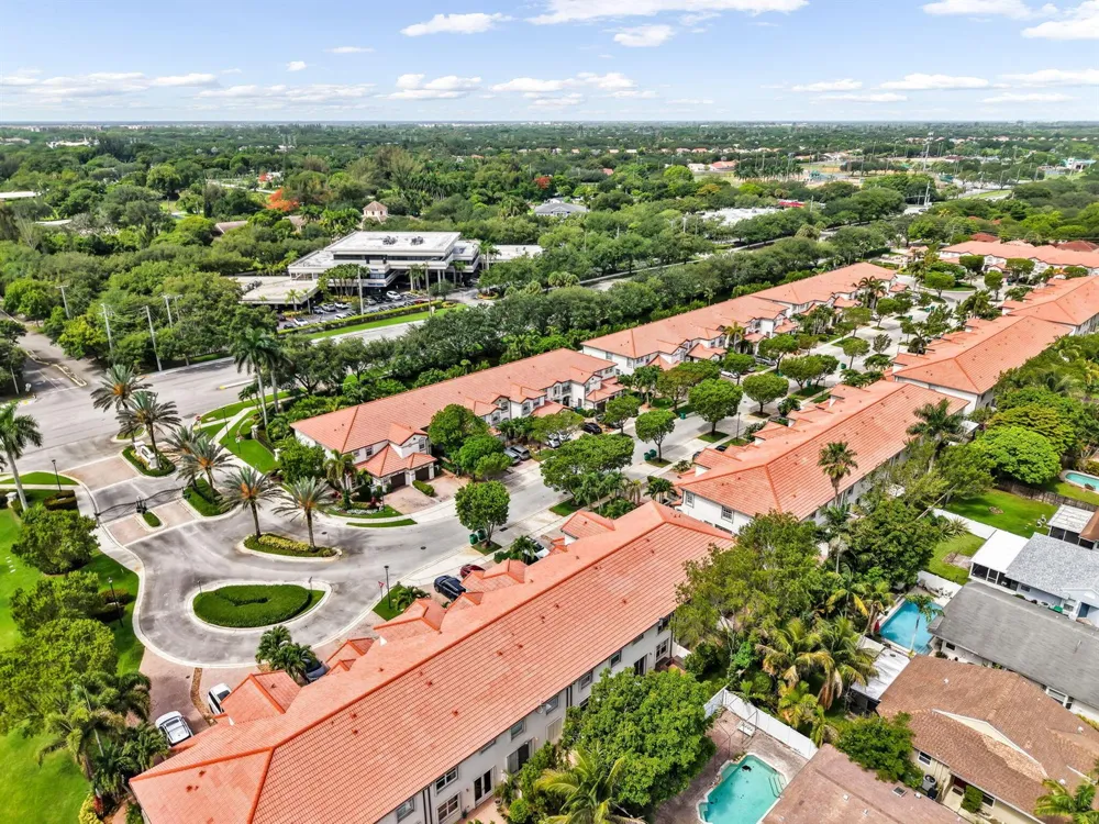 9731 Darlington Place Cooper City, FL 33328