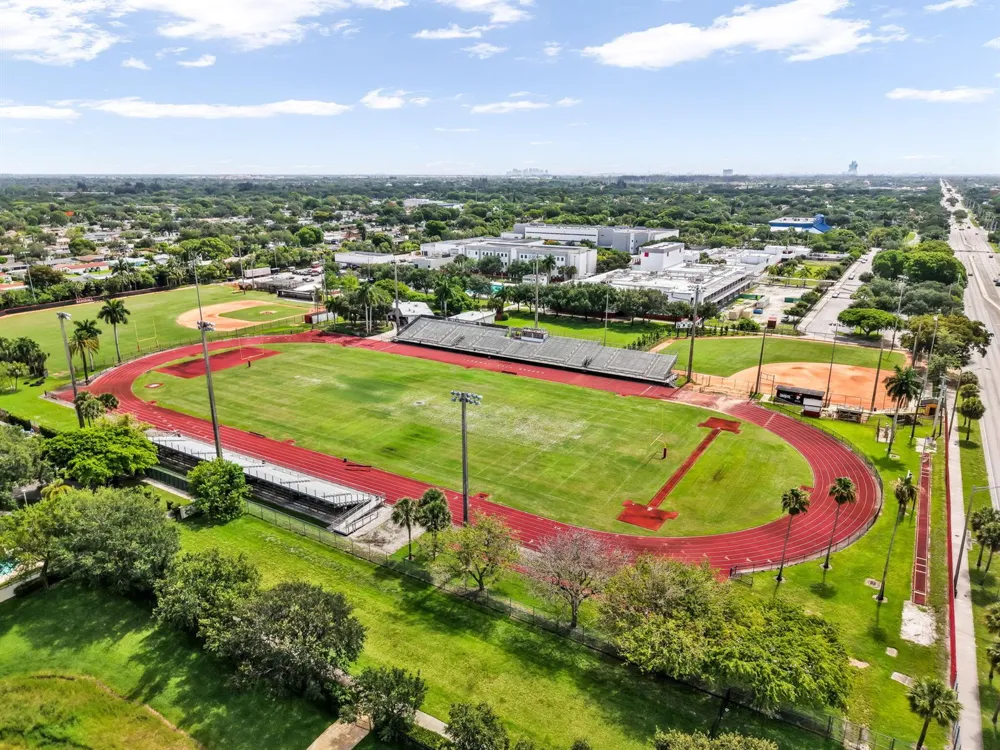 9731 Darlington Place Cooper City, FL 33328