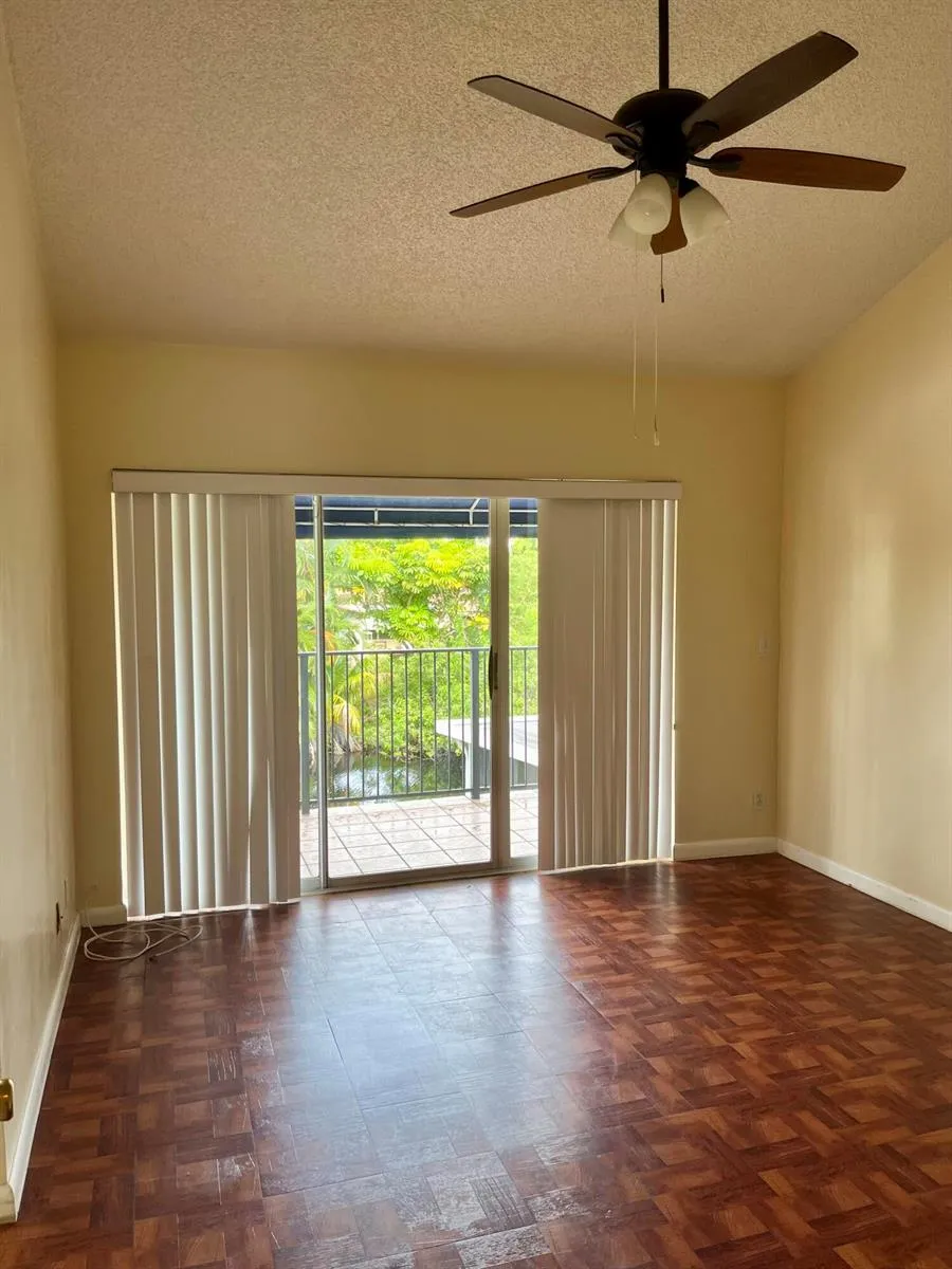 2317 SW 82nd Terrace North Lauderdale, FL 33068