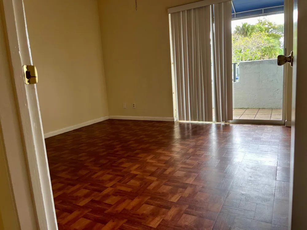 2317 SW 82nd Terrace North Lauderdale, FL 33068