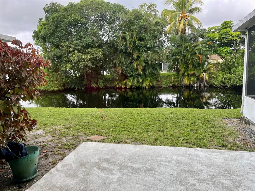 2317 SW 82nd Terrace North Lauderdale, FL 33068