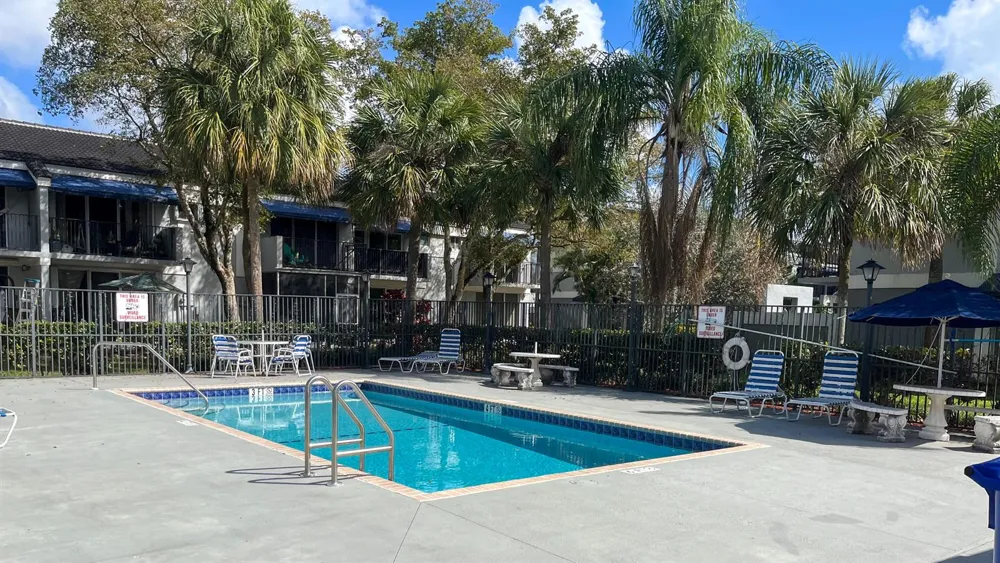 2317 SW 82nd Terrace North Lauderdale, FL 33068