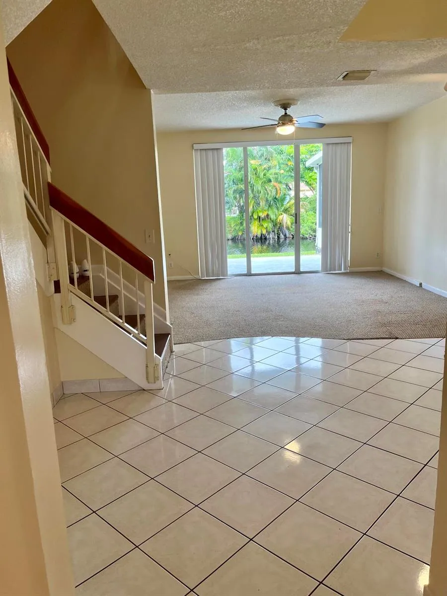 2317 SW 82nd Terrace North Lauderdale, FL 33068