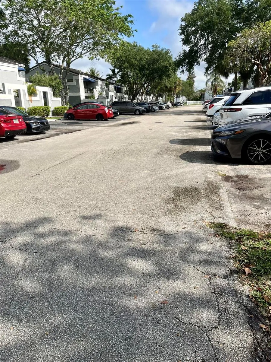 2317 SW 82nd Terrace North Lauderdale, FL 33068