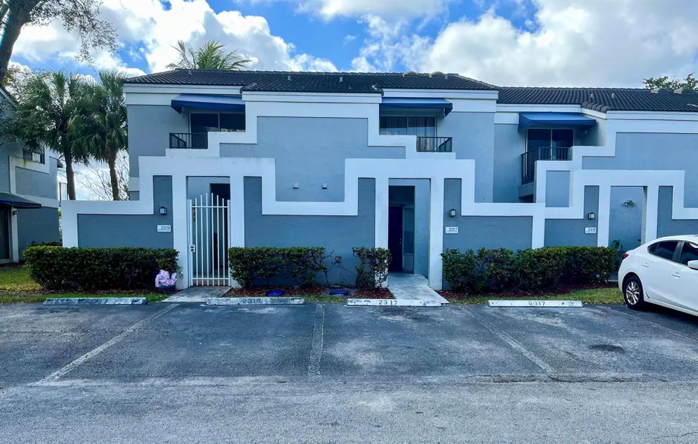 2317 SW 82nd Terrace North Lauderdale, FL 33068