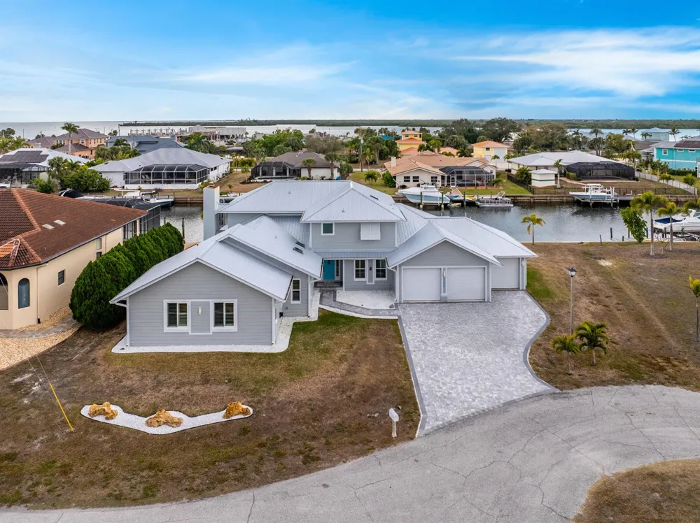 139 Seville Pl Place SW Port Charlotte, FL 33952
