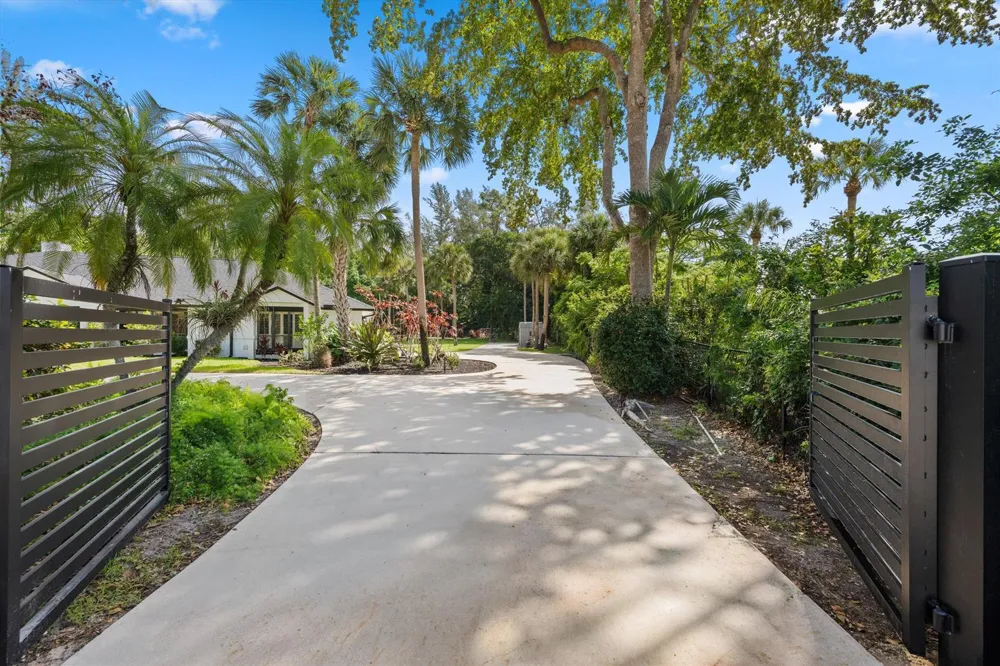 13275 Garwood Court Wellington, FL 33414