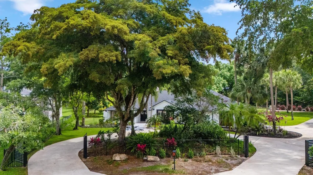 13275 Garwood Court Wellington, FL 33414