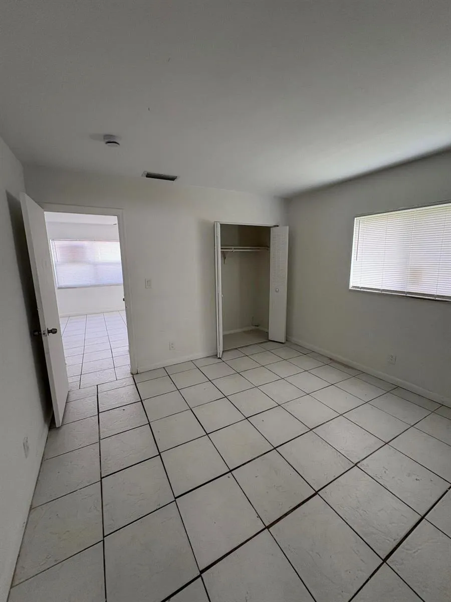 4031 NW 30th Terrace #1 Lauderdale Lakes, FL 33309