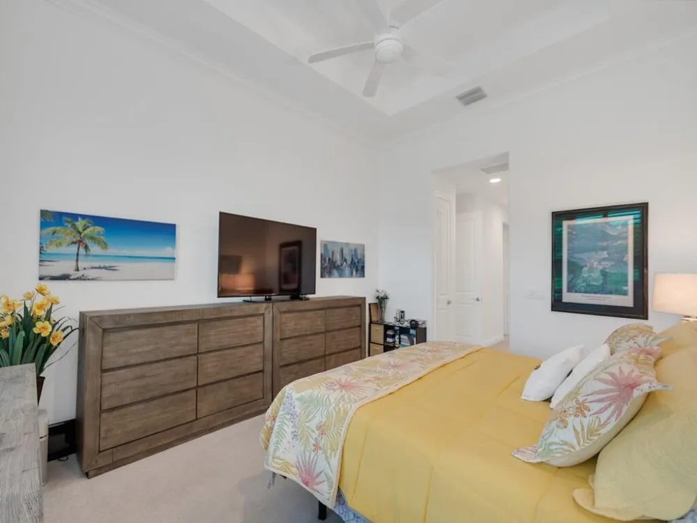 8220 Halbert Lane Vero Beach, FL 32968