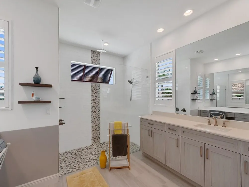 8220 Halbert Lane Vero Beach, FL 32968