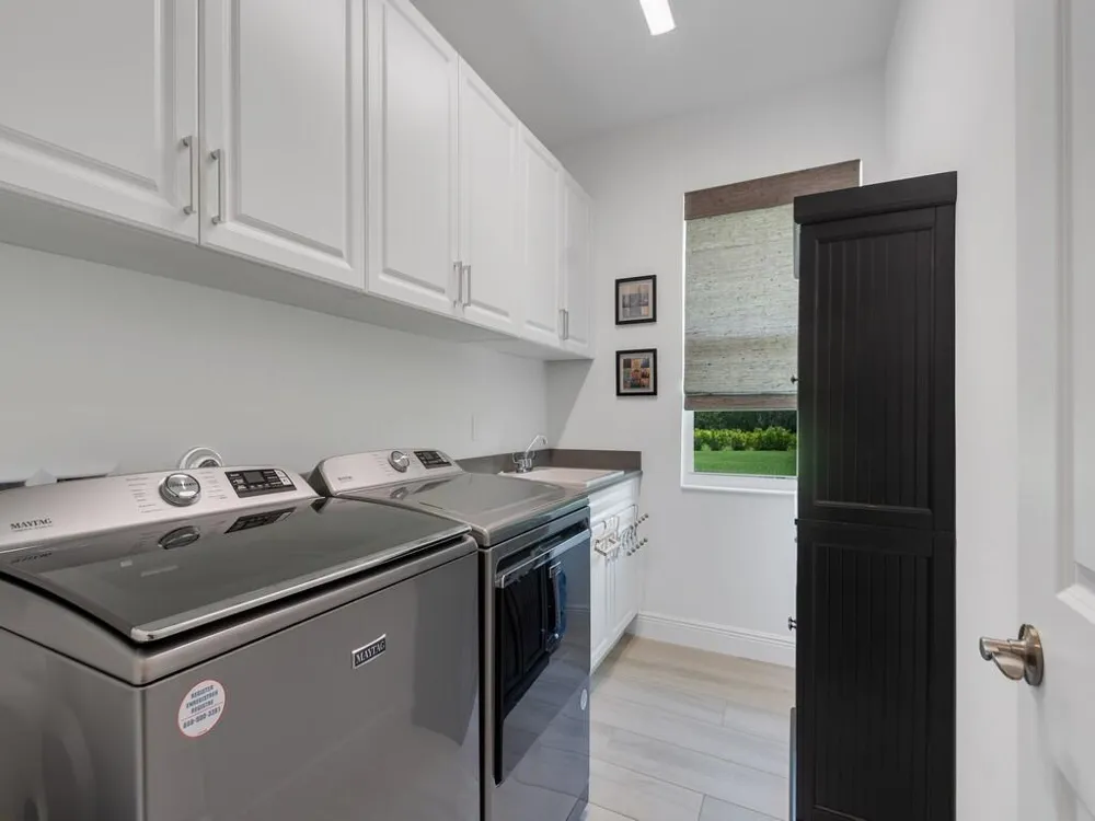 8220 Halbert Lane Vero Beach, FL 32968