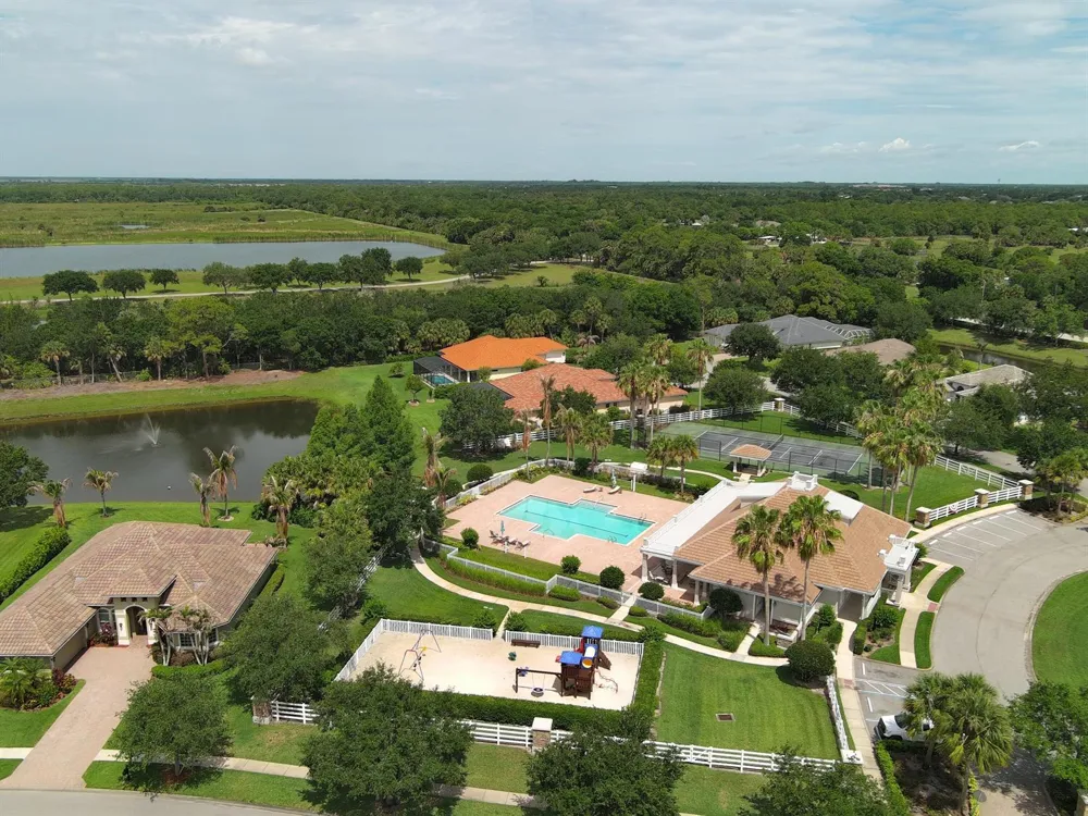 8220 Halbert Lane Vero Beach, FL 32968