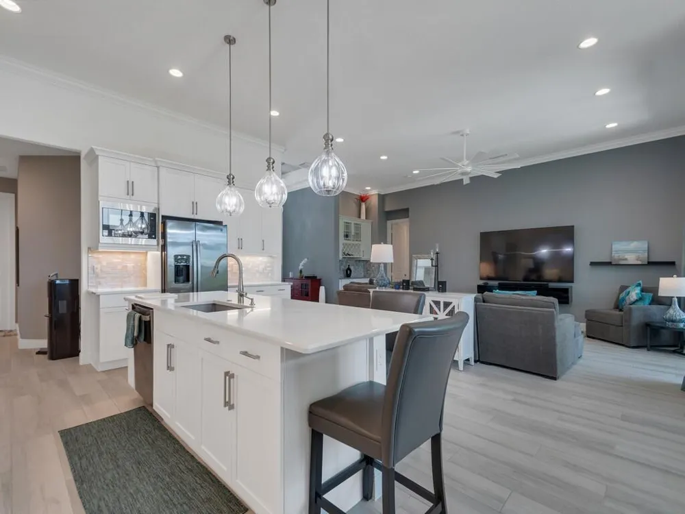 8220 Halbert Lane Vero Beach, FL 32968