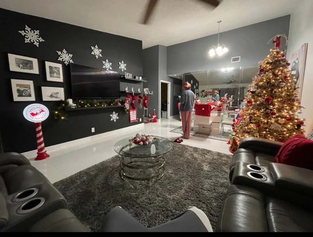 7620 NW 38th Court Sunrise, FL 33351