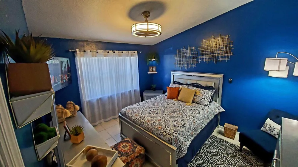 7620 NW 38th Court Sunrise, FL 33351