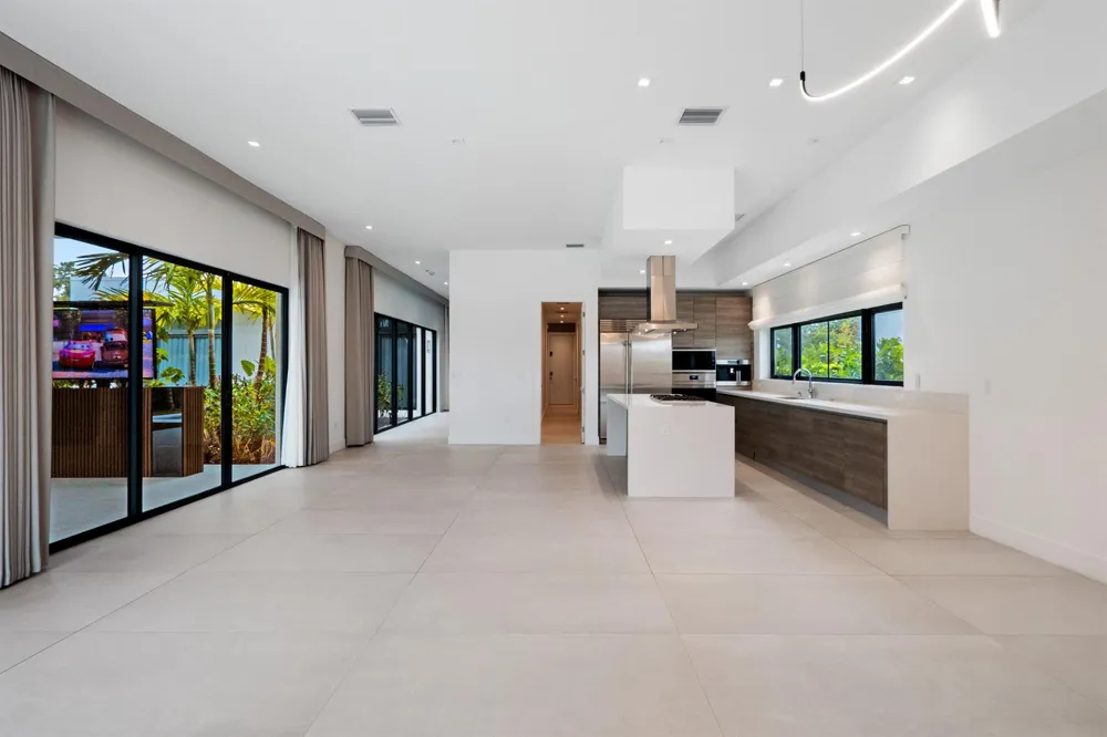 16788 Natures Way Weston, FL 33326