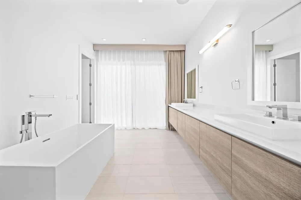 16788 Natures Way Weston, FL 33326