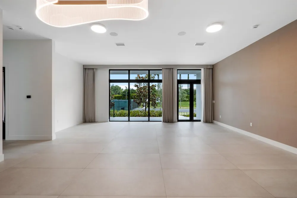 16788 Natures Way Weston, FL 33326