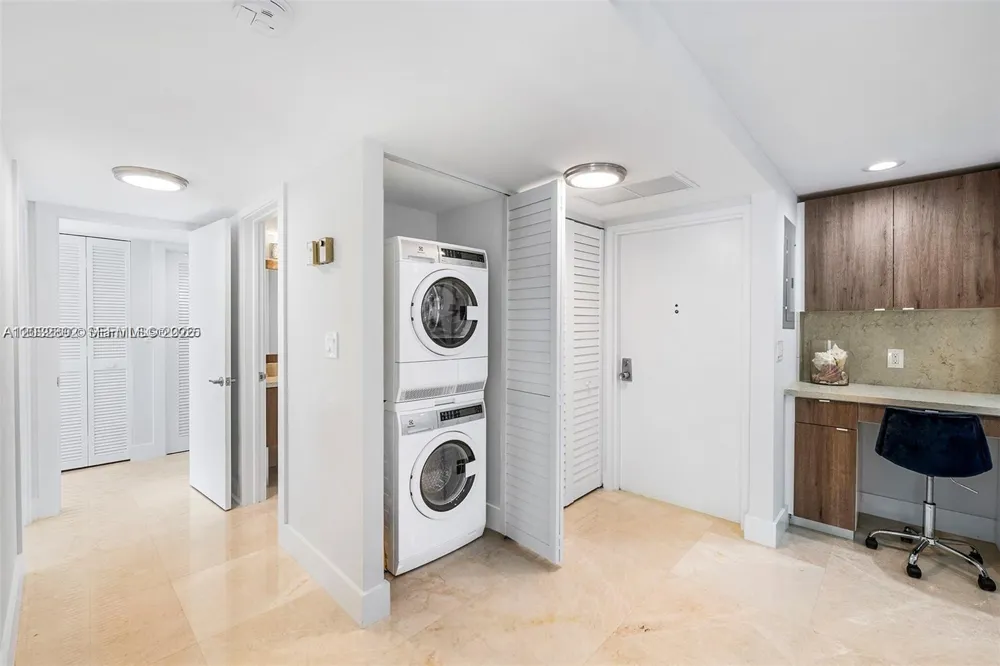 1149 Hillsboro Mile #608 Hillsboro Beach, FL 33062