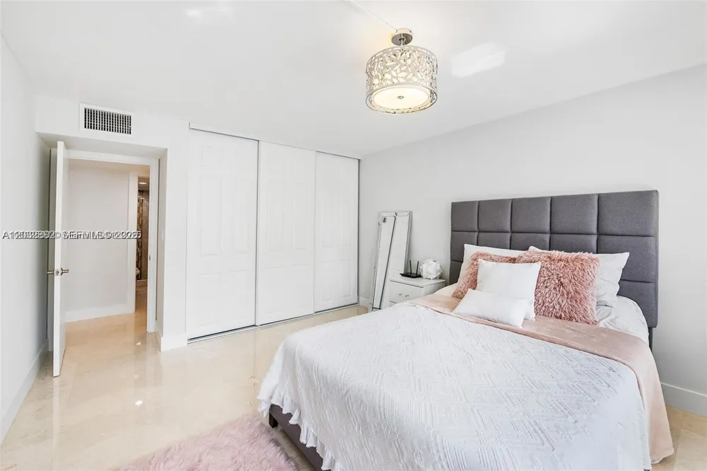 1149 Hillsboro Mile #608 Hillsboro Beach, FL 33062