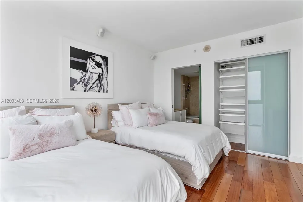 1331 Brickell Bay Dr #1409 Miami, FL 33131