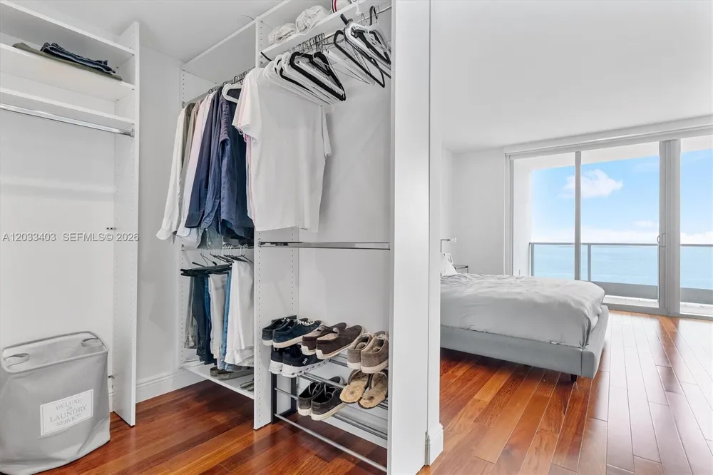 1331 Brickell Bay Dr #1409 Miami, FL 33131