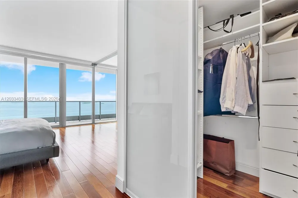 1331 Brickell Bay Dr #1409 Miami, FL 33131