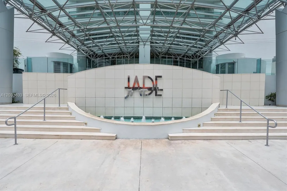 1331 Brickell Bay Dr #1409 Miami, FL 33131