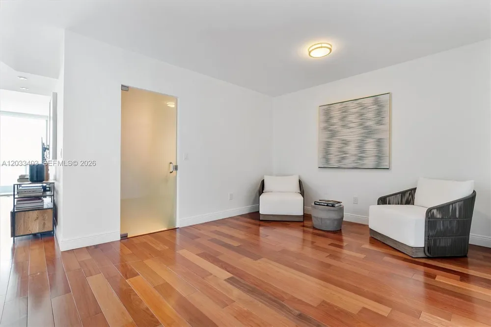 1331 Brickell Bay Dr #1409 Miami, FL 33131