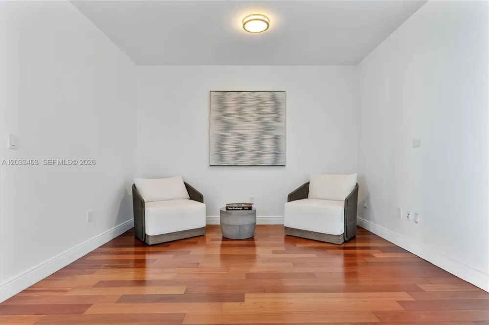 1331 Brickell Bay Dr #1409 Miami, FL 33131