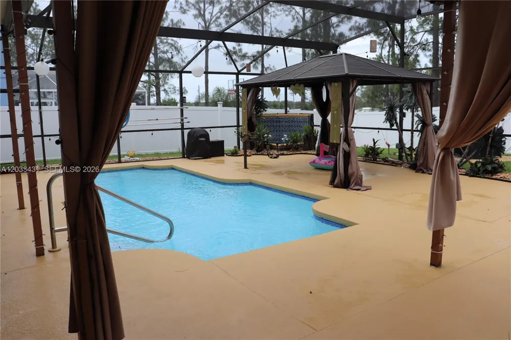 664 Oxford Drive Other City - In The State Of Florida, FL 33897