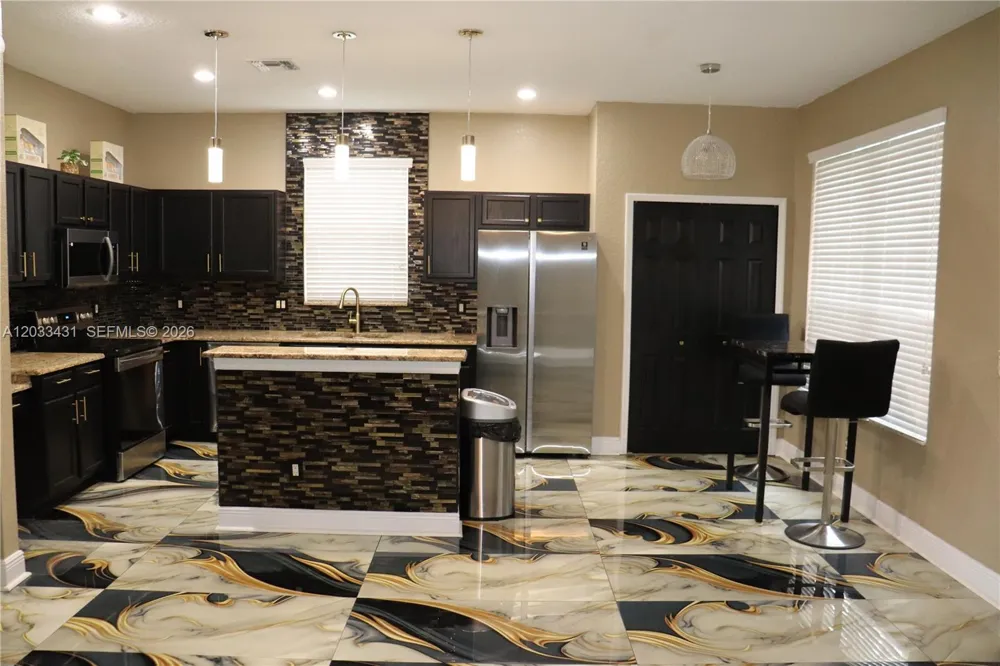 664 Oxford Drive Other City - In The State Of Florida, FL 33897