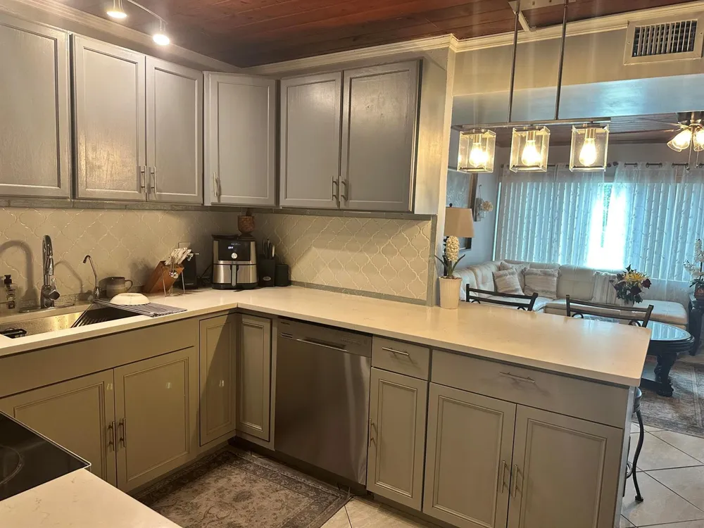 800 Ivory Lane Haverhill, FL 33415