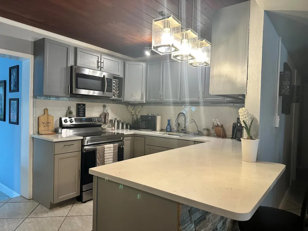 800 Ivory Lane Haverhill, FL 33415