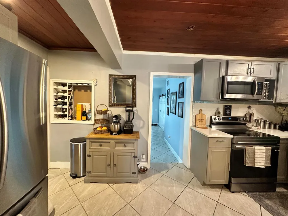800 Ivory Lane Haverhill, FL 33415