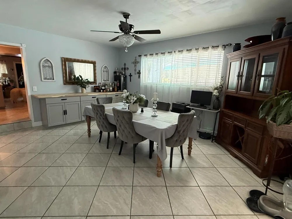 800 Ivory Lane Haverhill, FL 33415