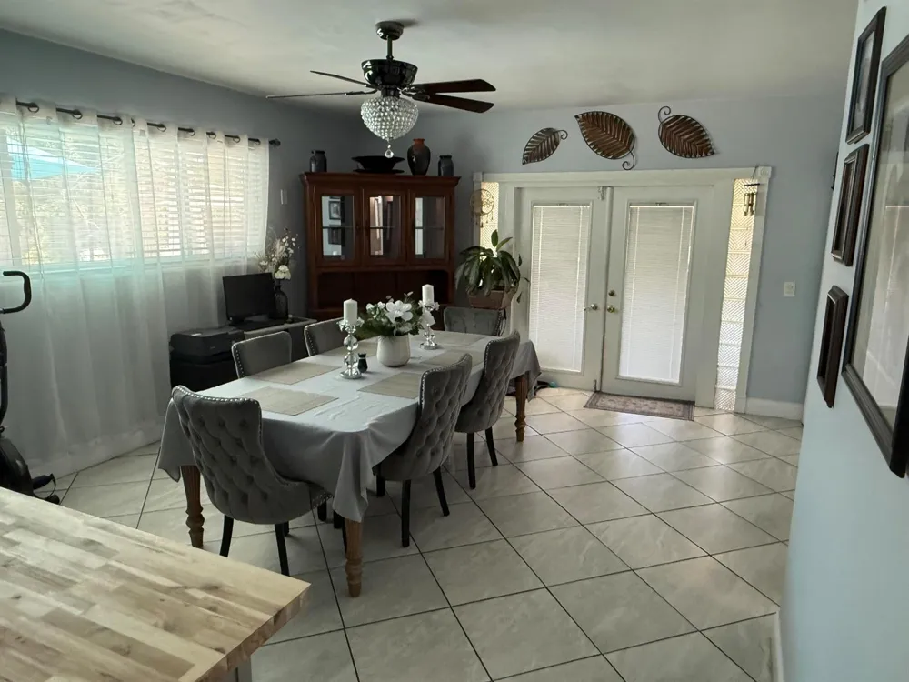 800 Ivory Lane Haverhill, FL 33415