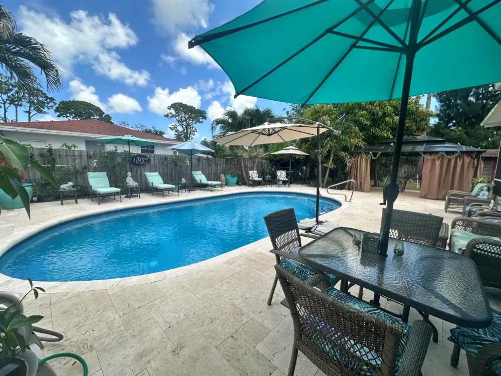 800 Ivory Lane Haverhill, FL 33415