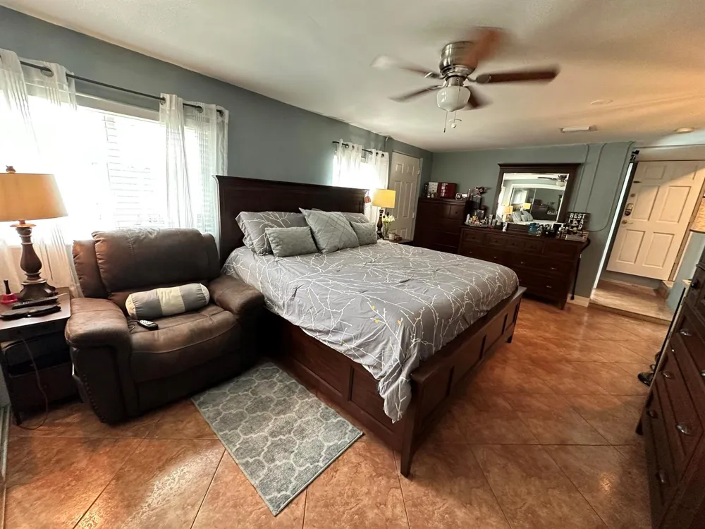 800 Ivory Lane Haverhill, FL 33415