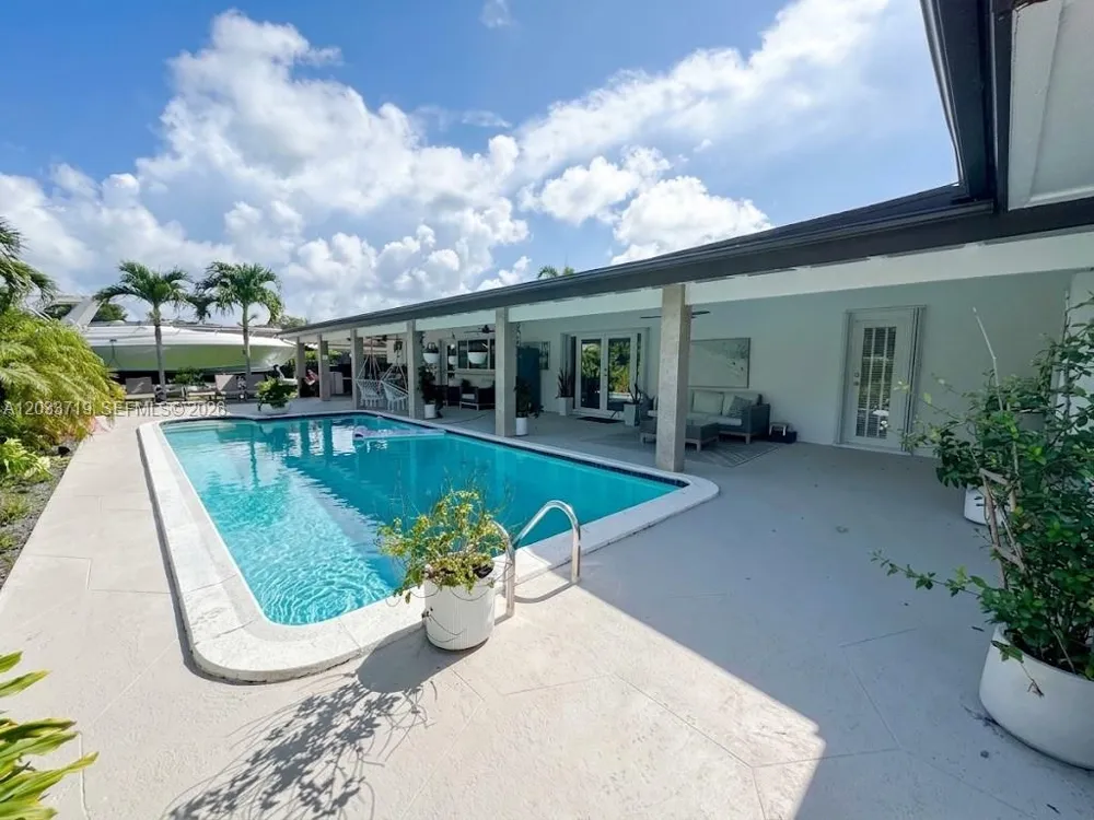14500 SW 84th Ave Palmetto Bay, FL 33158