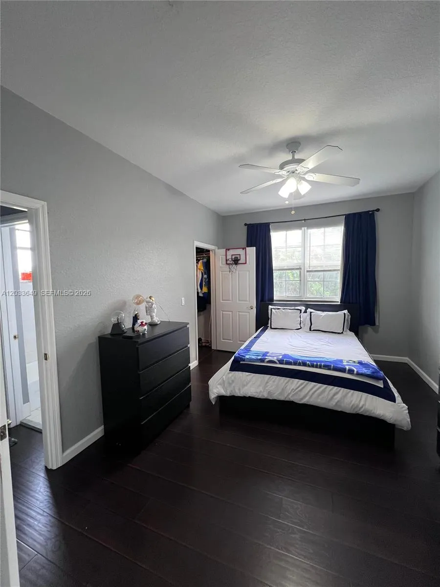 681 NW 42nd Ave Plantation, FL 33317