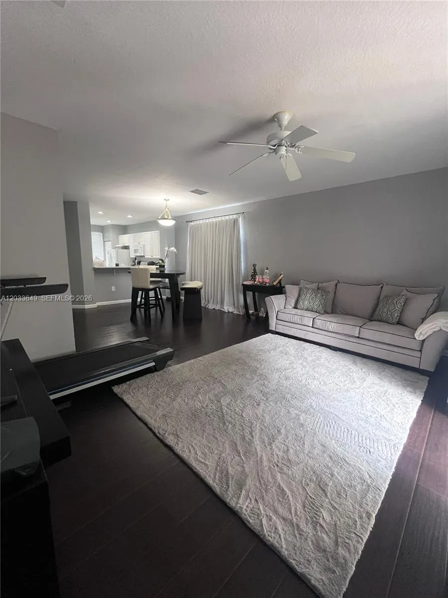 681 NW 42nd Ave Plantation, FL 33317
