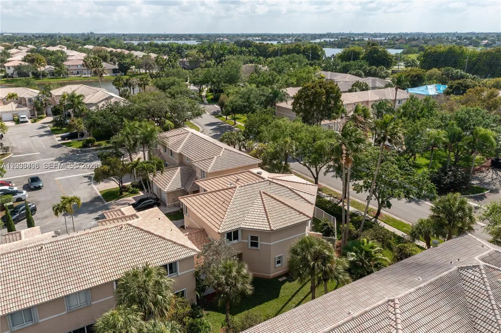 17079 NW 22nd St Pembroke Pines, FL 33028