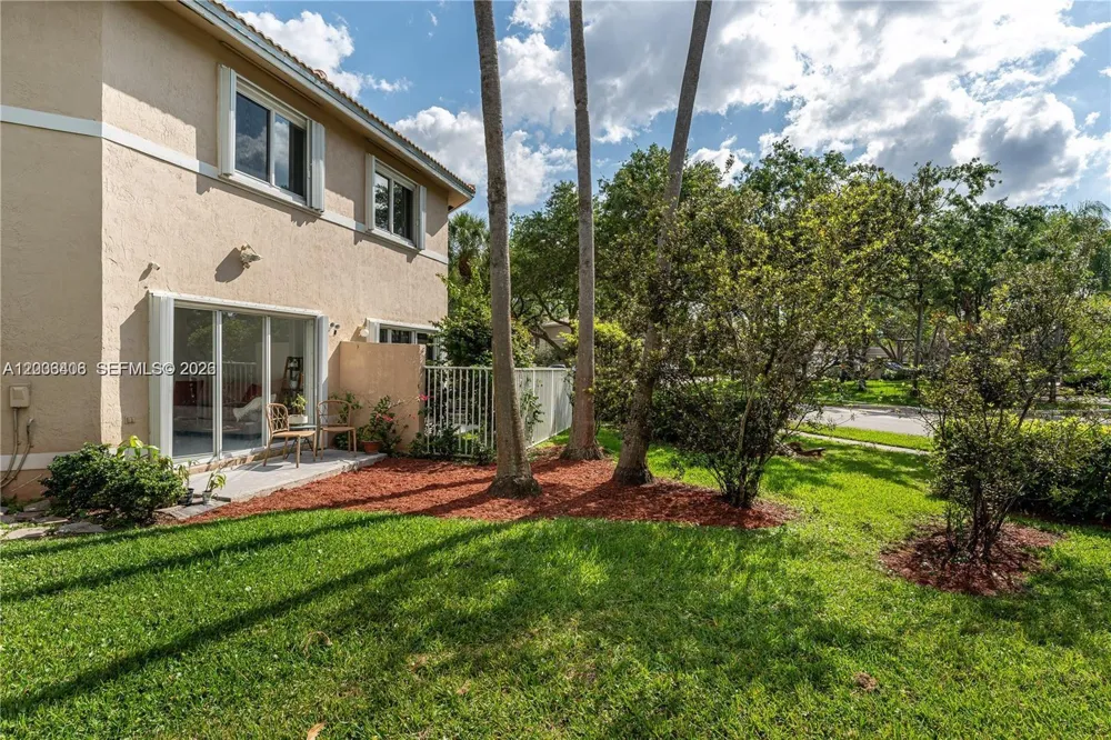 17079 NW 22nd St Pembroke Pines, FL 33028