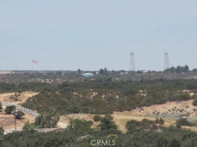 5955 Fremontia Oak Hills, CA 92344