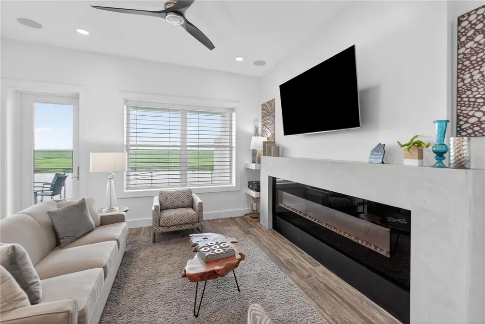 14836 GRANADA DRIVE #102 Corpus Christi, TX 78418