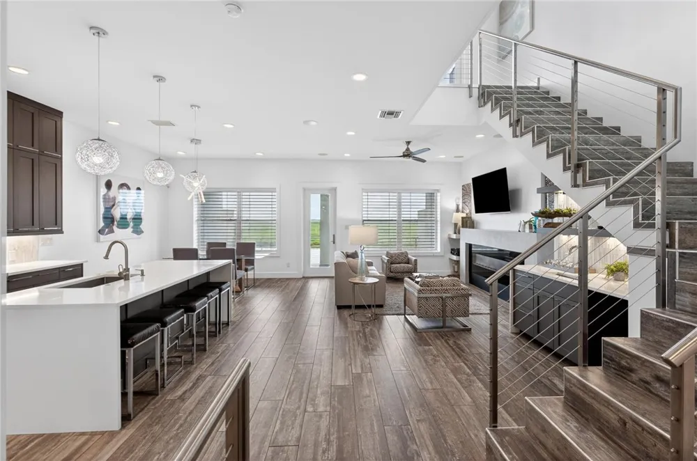 14836 GRANADA DRIVE #102 Corpus Christi, TX 78418